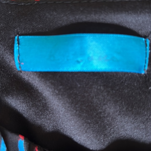 buttons Brand Dress - Picture 5 of 11